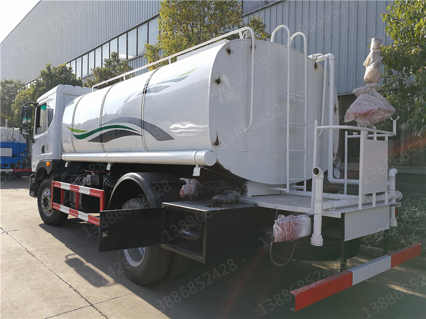 ����ӯͨ��܇�����|�L(f��ng)�{(l��n)�ƞ����a(ch��n)�S